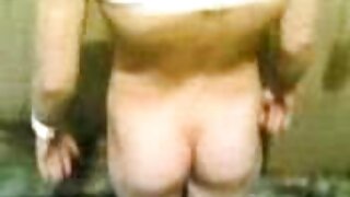 وقحة على مقود مظللة بشدة بواسطة بي بي سي سكس محارم اجنبي