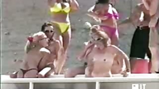 BangBros: الكثير من الزيت لهذا الأرنب سكس امهات اجنبي مترجم المثير على PornHD