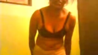 أودري بيتوني هي ملكة سكس امهات محارم اجنبي Titfux